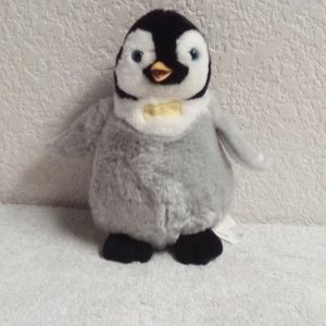Warner Brothers Happy Feet Penguin Plushy 8 iñches in height